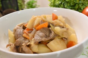 相葉マナブのレシピ・ホクホクにんにくの肉じゃが