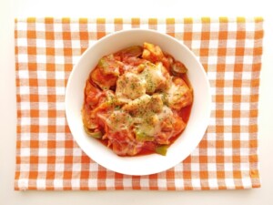 どさんこワイド179のレシピ・鶏肉とトマトのピザ風