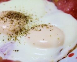 家事ヤロウのレシピ・トマトと目玉焼きのとろとろ