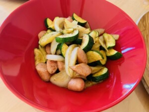 キューピー3分クッキングのレシピ・ズッキーニと鶏肉のスパイシー炒め