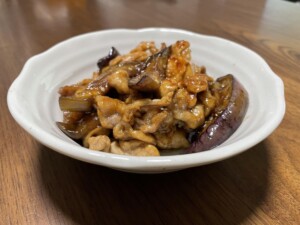 きょうの料理ビギナーズのレシピ・なすと豚肉の酢じょうゆ炒め