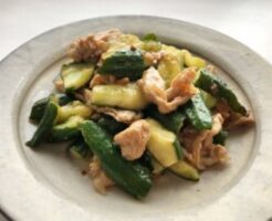 きょうの料理ビギナーズのレシピ・きゅうりと豚肉の甘酢炒め