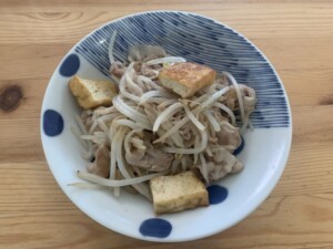 DayDay(デイデイ)のレシピ・もやしと厚揚げのうま辛あえ