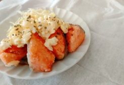 ウワサのお客さまのレシピ・サーモンとタロイモのカレータルタル