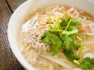 ウワサのお客さまのレシピ・ヘルシービーフンラーメン