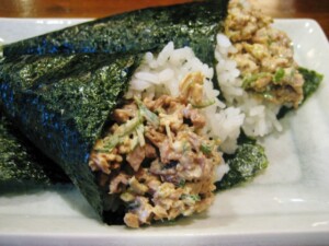 どさんこワイド179のレシピ・さかな缶と納豆の手巻き