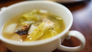 昼めし旅のレシピ・キャベツのコンソメスープ