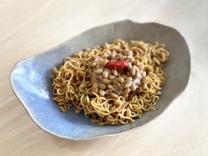 どさんこワイド179のレシピ・カレー納豆焼きそば