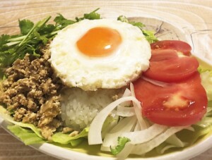 キューピー3分クッキングのレシピ・ひき肉ロコモコ