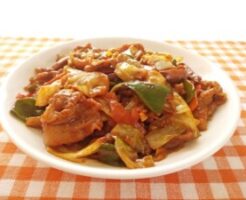 きょうの料理のレシピ・牛こまとにんじん、ピーマンのオイスターしょうゆ蒸し