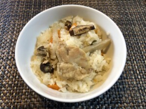 なないろ日和のレシピ・鶏肉とゴボウの炊き込みご飯