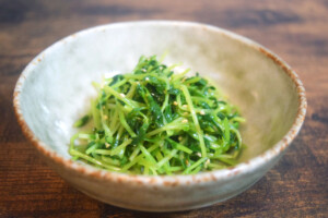 あさイチのレシピ・豆苗のりごまサラダ