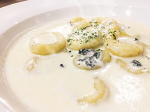 キューピー3分クッキングのレシピ・じゃが芋のニョッキ チーズクリームソース