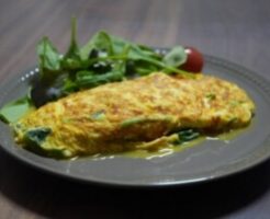 キューピー3分クッキングのレシピ・ほうれん草とひき肉のオムレツ