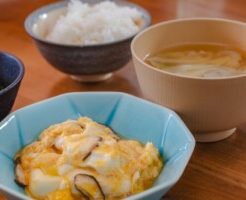 きょうの料理ビギナーズのレシピ・しいたけとちくわの卵とじ