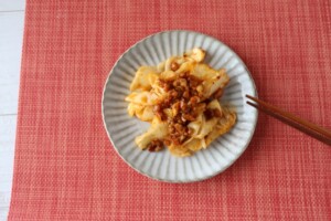 DAIGOも台所のレシピ・リヨン風りんごとじゃがいものソテー