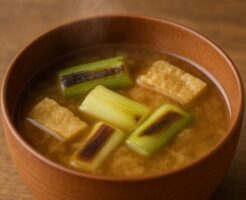 あさイチのレシピ・焼きねぎと油揚げのみそ汁
