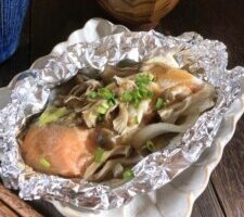 DAIGOも台所のレシピ・鮭ときのこのホイル焼き