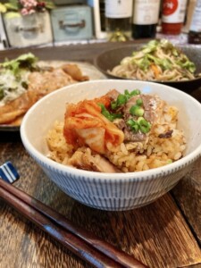 ヒルナンデスのレシピ・キムチとサバのもち麦炊き込みご飯