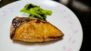 キューピー3分クッキングのレシピ・ぶりのカレーマヨ照り焼き