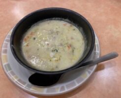 ミキティダイニングのレシピ・黒舞茸クラムチャウダー