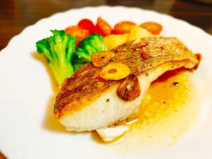 ぺこもぐキッチンのレシピ・鯛のソテー 白ワインバターソース