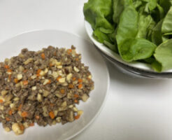 きょうの料理のレシピ・ごぼうと鶏ひき肉のマスタード仕立て レタス包み