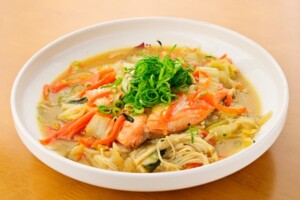 ミキティダイニングのレシピ・サーモンのちゃんちゃん焼き