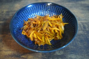 ミキティダイニングのレシピ・ブロッコリーのきんぴら