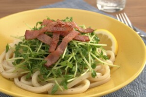 DAIGOも台所のレシピ・豆苗うどん