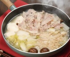 DayDay(デイデイ)のレシピ・豚と白菜のお漬物鍋