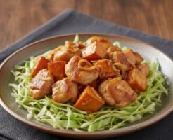 キューピー3分クッキングのレシピ・鶏もも肉とさつま芋のしょうが焼き