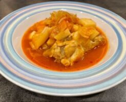 なないろ日和のレシピ・骨付きチキンのトマト煮込み