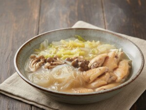 DayDay(デイデイ)のレシピ・とろとろ白菜と鶏手羽中のスープ煮