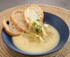 食卓のひみつのレシピ・白菜とチーズの食べるスープ