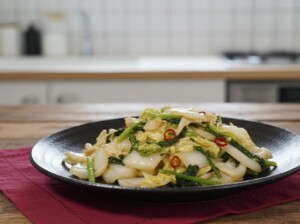 ひるおびのレシピ・白菜の外葉のピリ辛炒め