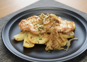 キューピー3分クッキングのレシピ・豚肉とじゃが芋のクミンマスタード焼き