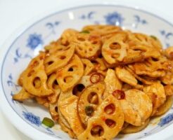 DayDay(デイデイ)のレシピ・豚肉とれんこんのキムチ炒め