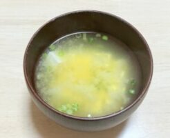 ミキティダイニングのレシピ・豆腐のお味噌汁