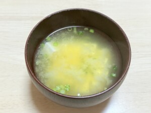 ミキティダイニングのレシピ・豆腐のお味噌汁