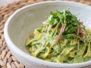 ZIPのレシピ・せりのジェノバ風パスタ