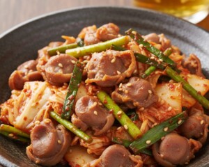 ぺこもぐキッチンのレシピ・キムチニラ旨辛砂肝