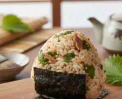 ミキティダイニングのレシピ・サンマおにぎり