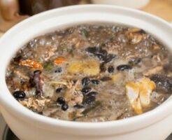 土曜はナニするのレシピ・ブラック薬膳鍋