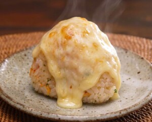 沸騰ワード10のレシピ・シーフードピラフ おにぎり