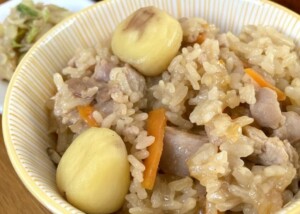 ミキティダイニングのレシピ・焼き鳥缶と甘栗でつくる炊き込みごはん