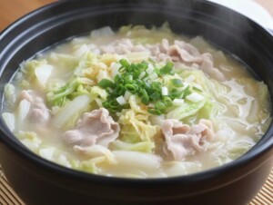 きょうの料理ビギナーズのレシピ・白菜と豚肉のみそ鍋