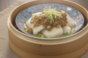 ぺこもぐキッチンのレシピ・白身魚とザーサイのせいろ蒸し