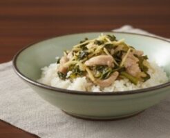 DAIGOも台所のレシピ・豚バラと高菜の蒸しごはん