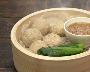 キューピー3分クッキングのレシピ・鶏だんごのふんわり蒸し 甘酢しょうがだれ